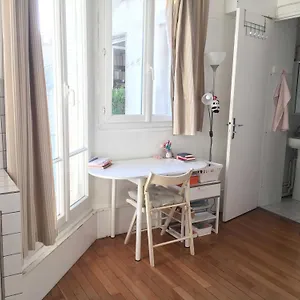  Apartment Located Flat In Saint-germain-des-pres Frankreich