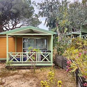 **** Campingplatz La Croix Du Sud Frankreich